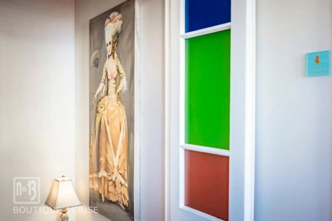 No13 Boutique House Otel Burgaz Konukevi